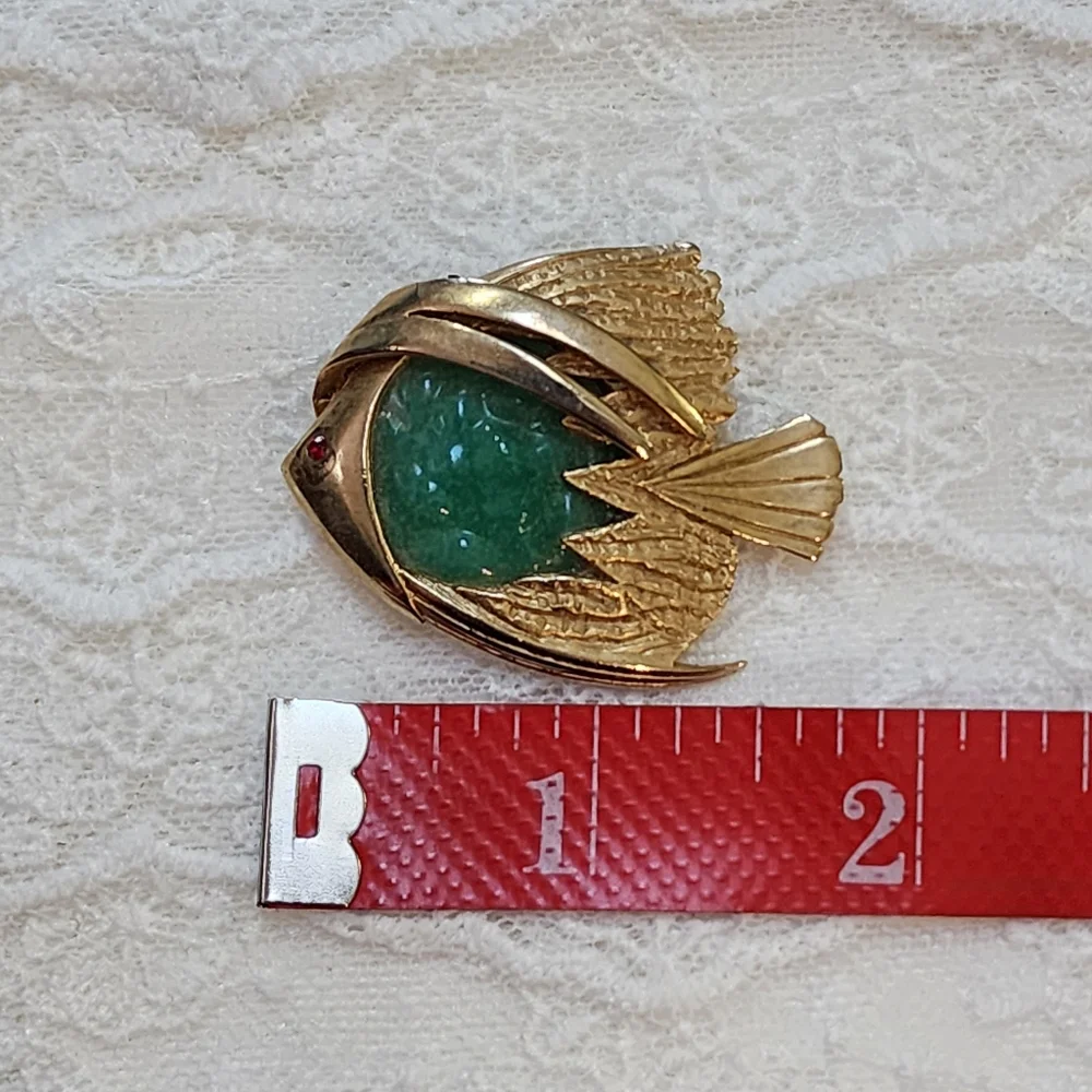 Angel Fish Brooch Encased Large Green  Glass Cabochon Gold Toned Brooch